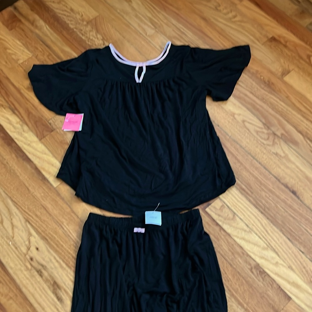 NWT Kate Spade black and pink trimming XS pajama set